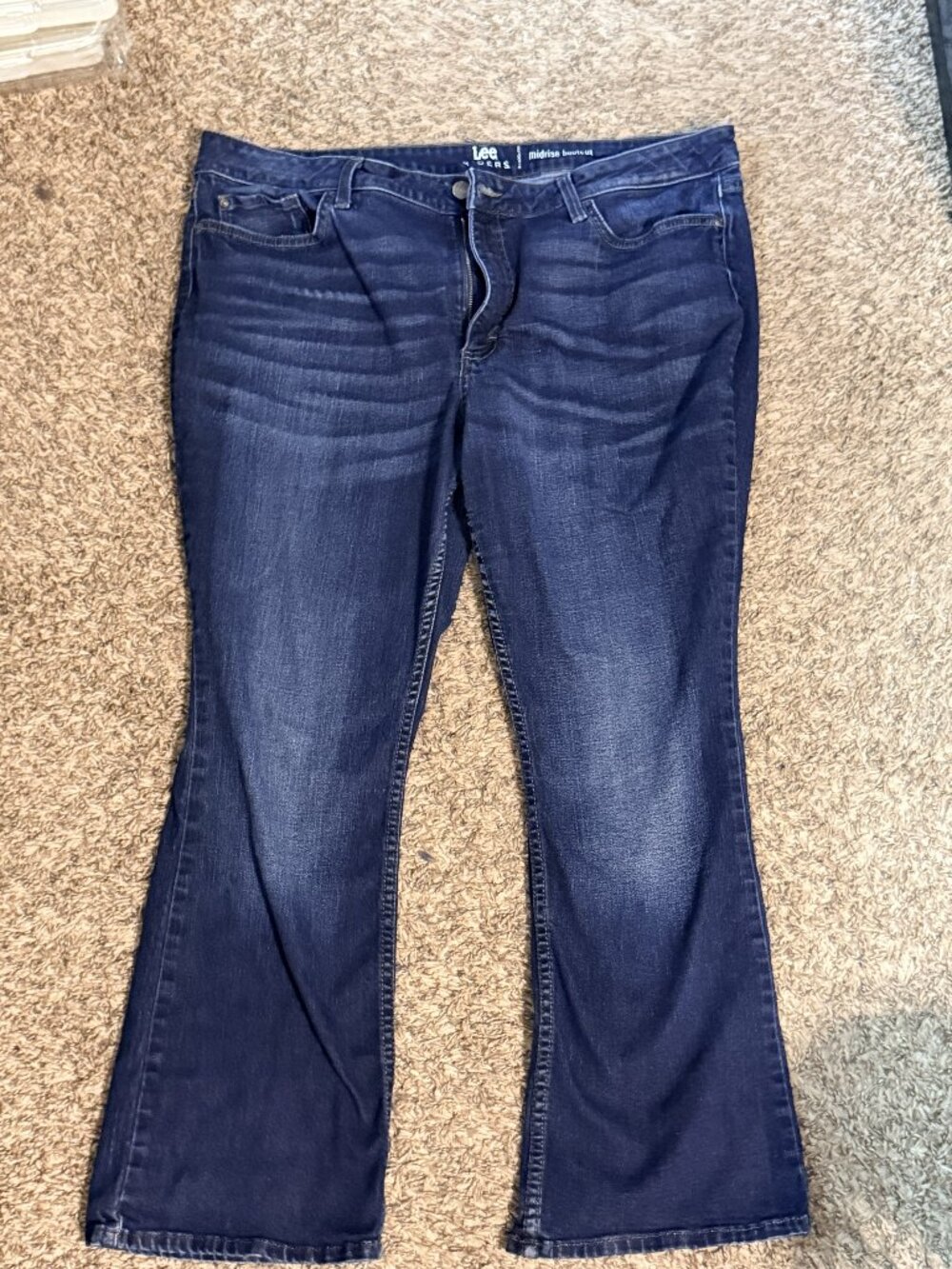 Lee Women's Flex Motion Regular Fit Bootcut Jean Size 20